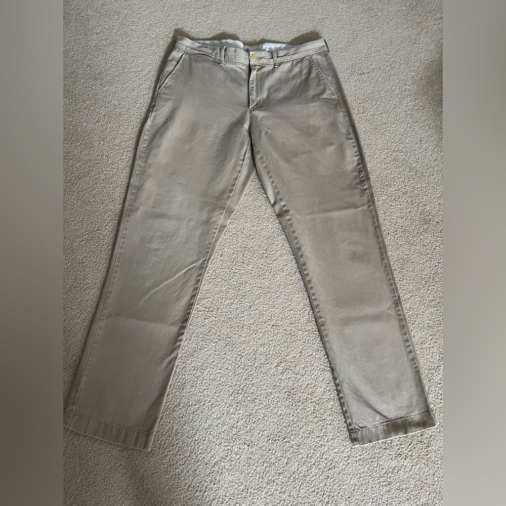 Men’s J. Crew Chino Pant a size 36 X 34 100% Cotton